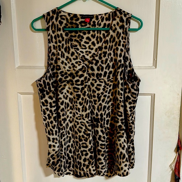 Vince Camuto Tops - Vince Camuto leopard blouse